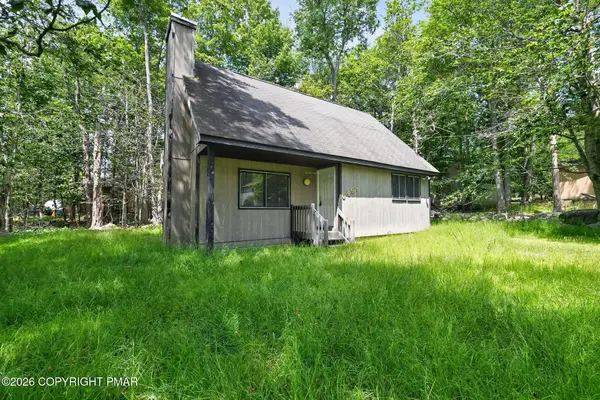 7544 Eagle Rock Drive, Tobyhanna, PA 18466