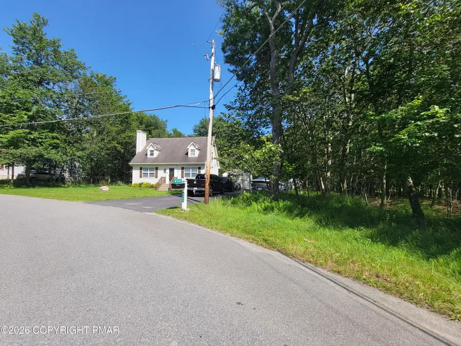 424 Bumble Bee Way, Tobyhanna, PA 18466 - #2