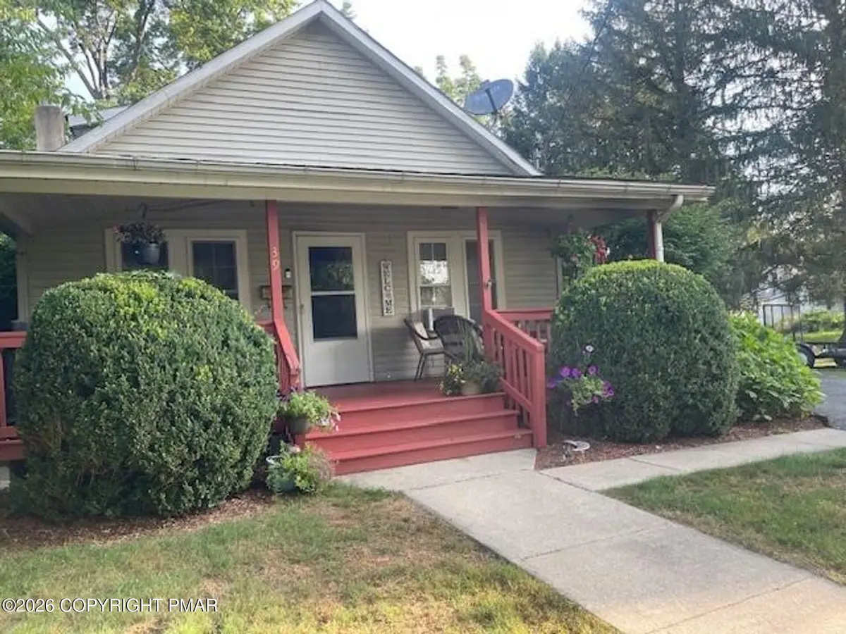 39 Gold Street, East Stroudsburg, PA 18301 - #1
