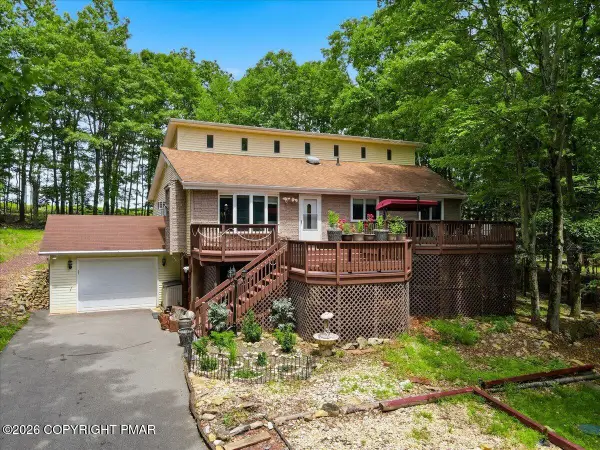 17 Basswood Court, Albrightsville, PA 18210