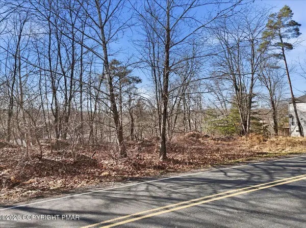 101 Edgemont Road, Stroudsburg, PA 18360