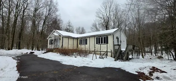 80 Woodland Drive, Moscow, PA 18444