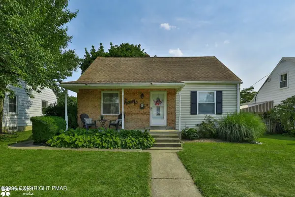 2310 E Woodlawn Street, Allentown, PA 18109