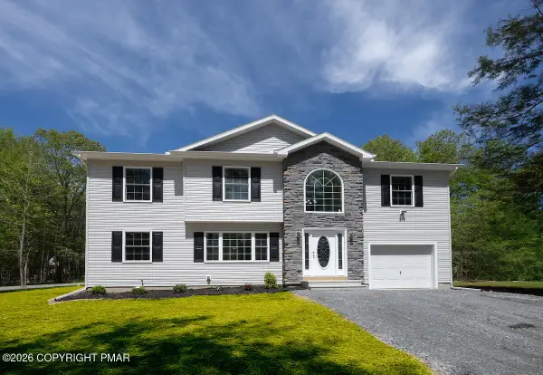8125 Shadow Terrace, Tobyhanna, PA 18466