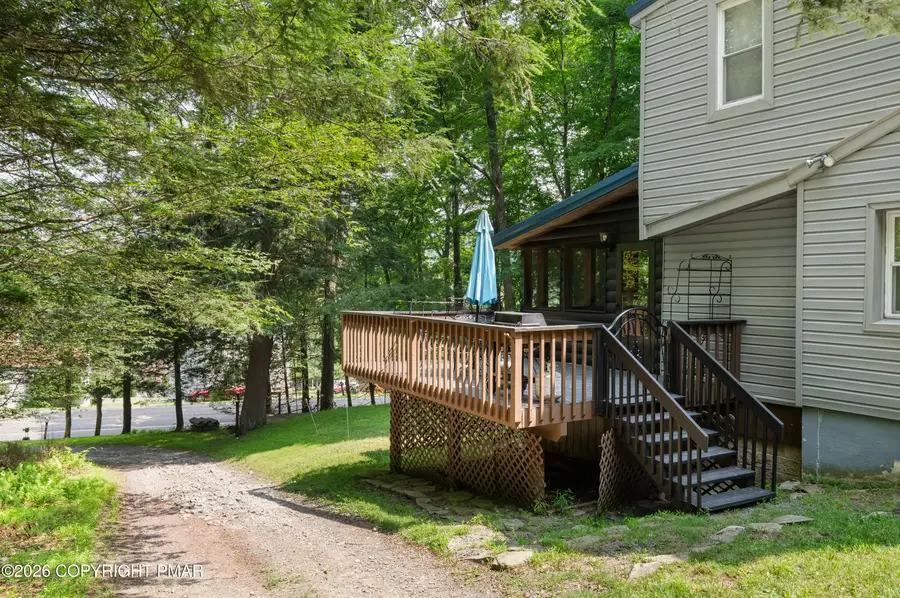 962 Rt 507, Greentown, PA 18426 - #3