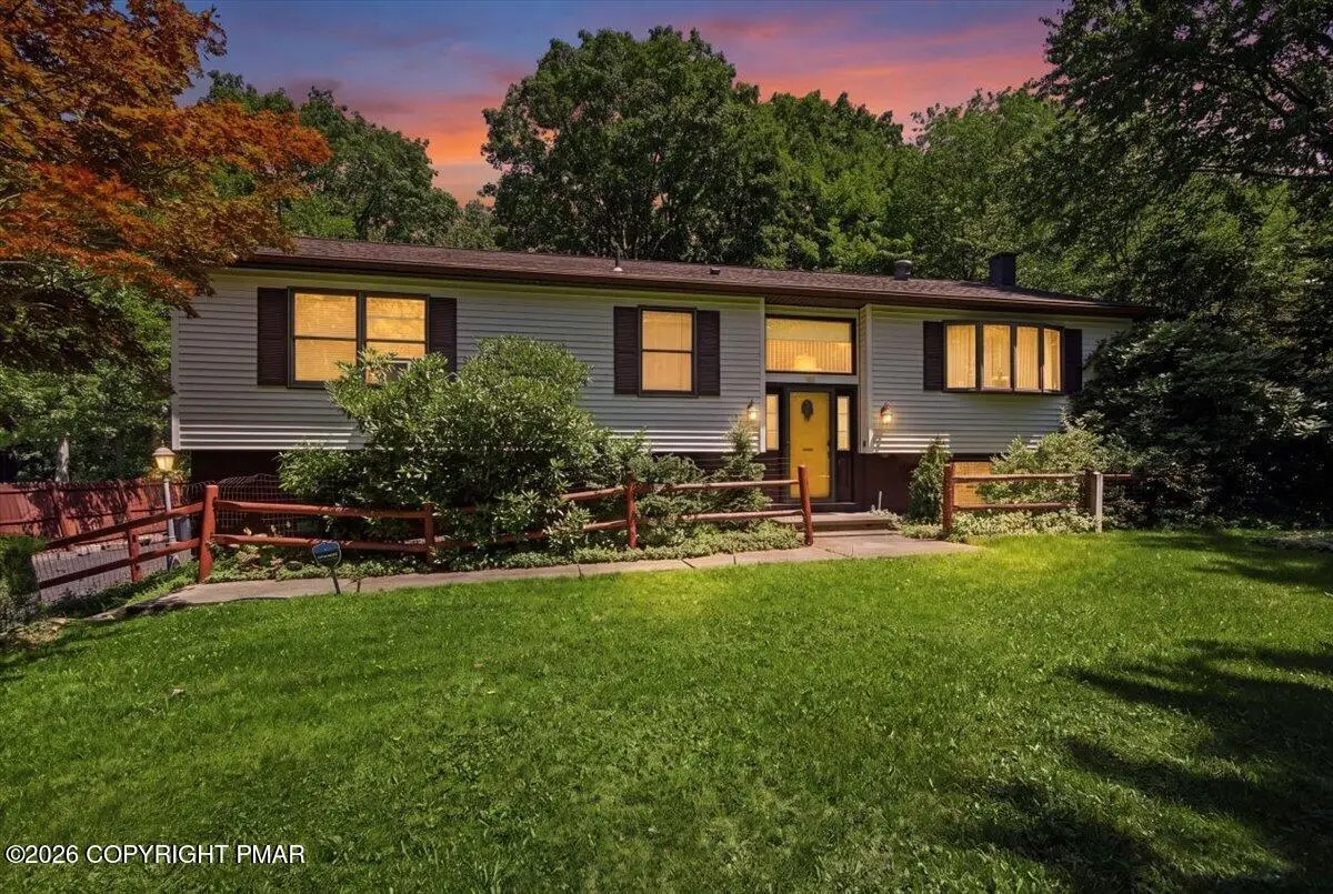 3 Devonshire Lane, Mount Pocono, PA 18344 - #1