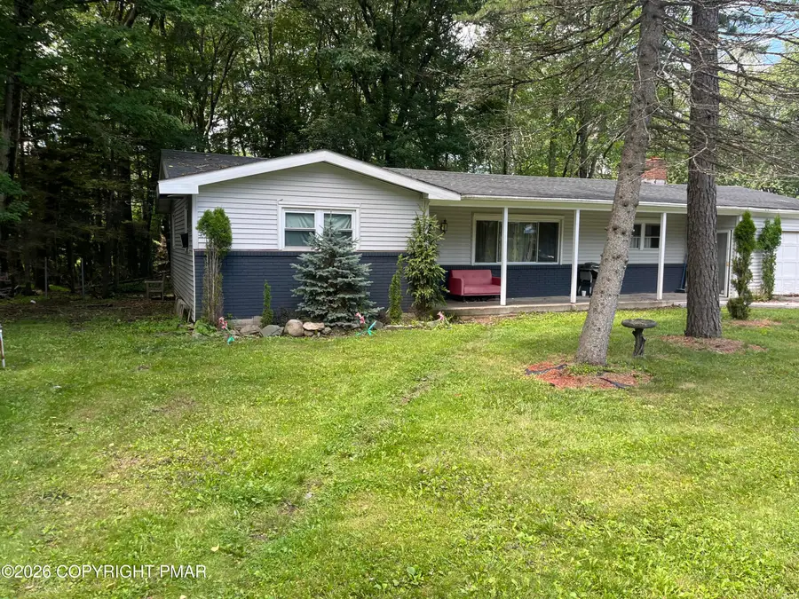 129 Stillwater Drive, Pocono Summit, PA 18346 - #2