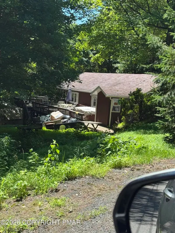 122 Hemlock Trail, Scotrun, PA 18355