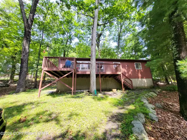 257 Saunders Drive, Bushkill, PA 18324