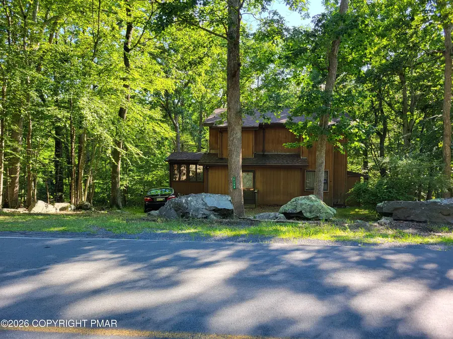 6384 Decker Road, Bushkill, PA 18324 - #3