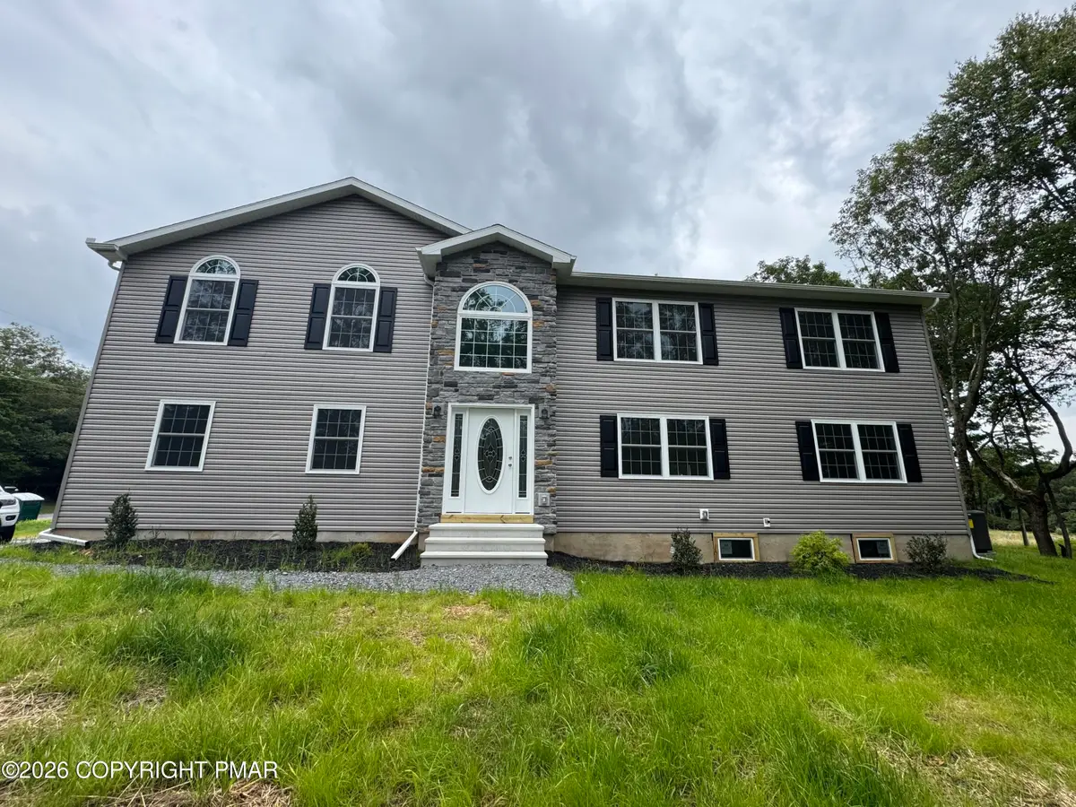 2025 Candlewood Lane, Blakeslee, PA 18610 - #1