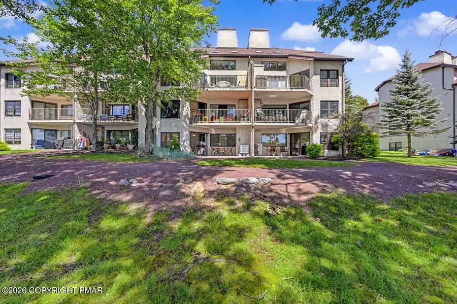 45 Midlake Drive, Lake Harmony, PA 18624 - #2