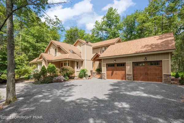 111 Red Fox Crescent, Pocono Pines, PA 18350
