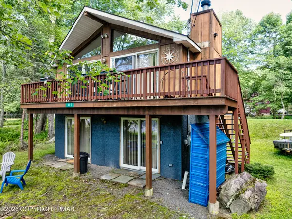 395 N Arrow Drive, Pocono Lake, PA 18347