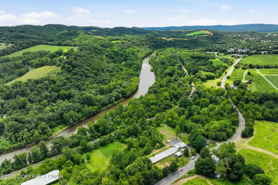 429 Riverview Drive, Walnutport, PA 18088 - #3