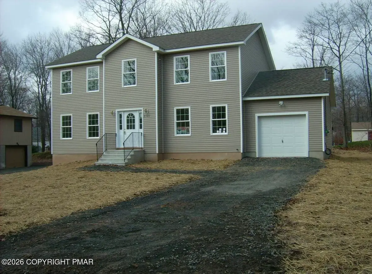 7154 Falstaff Drive, Tobyhanna, PA 18466 - #1