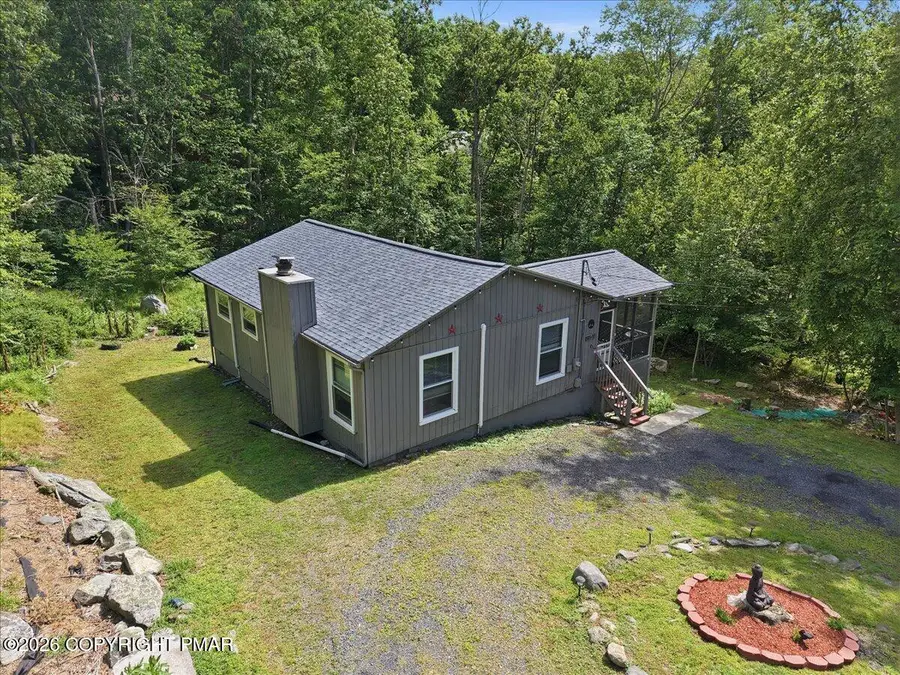 109 Stuart Place, Bushkill, PA 18324 - #3