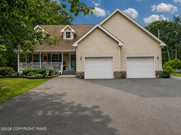 215 Maple Ridge Drive, Hawley, PA 18428