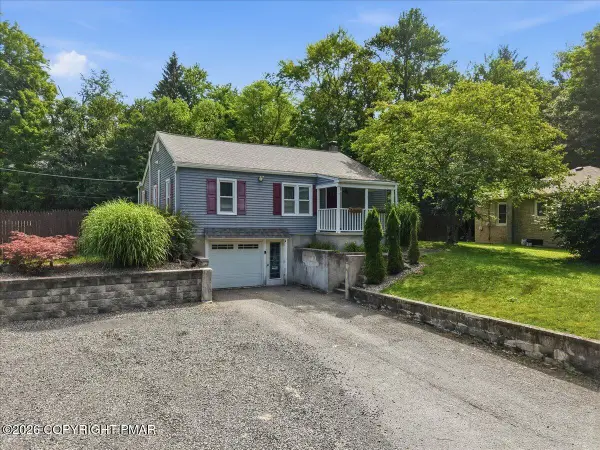 105 Periwinkle Lane, Stroudsburg, PA 18360