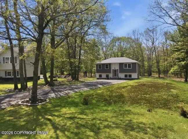 208 Depue Circle, Bushkill, PA 18324 - #2