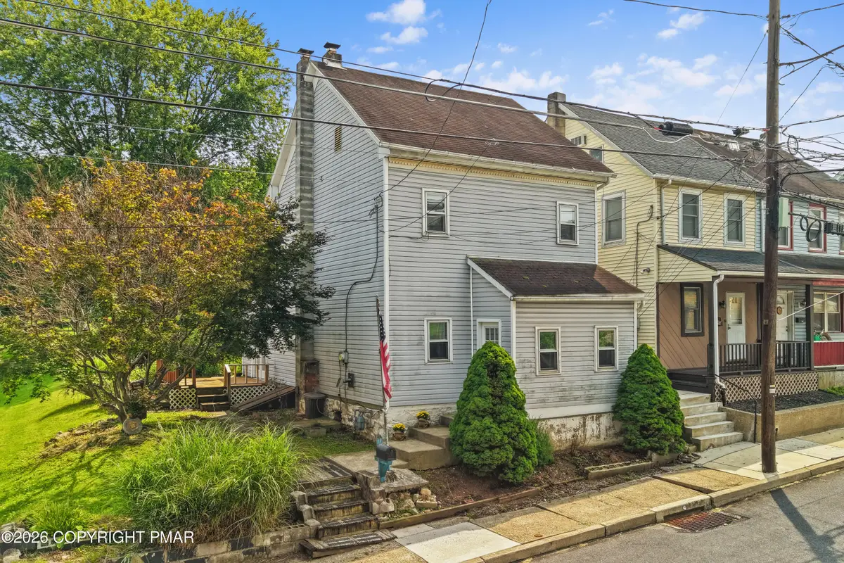 148 Monroe Street, Freemansburg, PA 18017 - #1