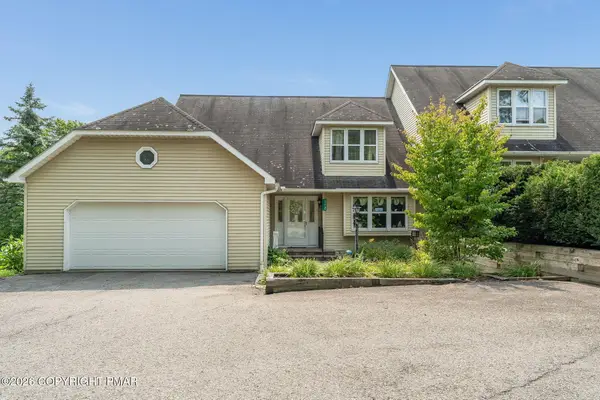 112 Village View Court, Tannersville, PA 18372