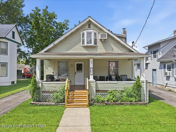 165 Elizabeth Street, East Stroudsburg, PA 18301