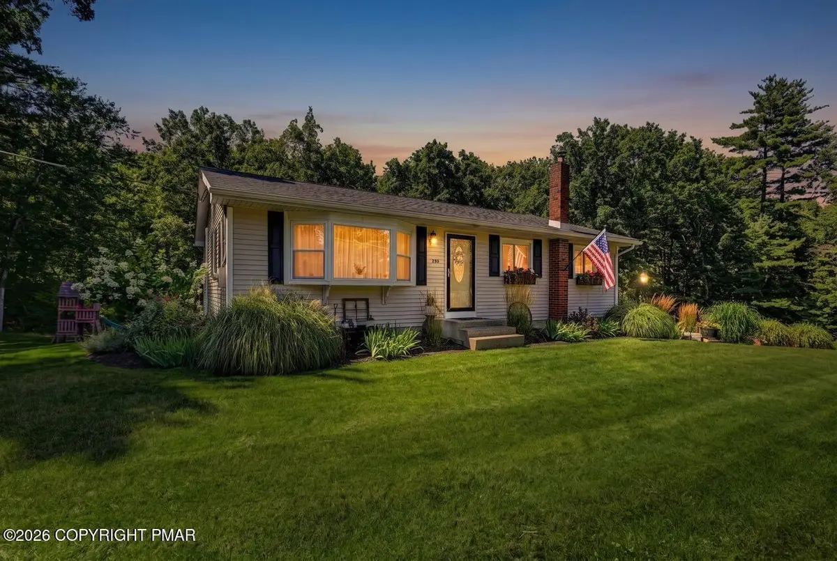 206 Lancelot Drive, Stroudsburg, PA 18360 - #1