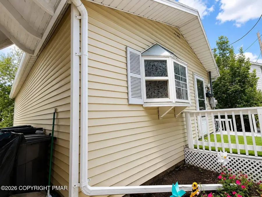 331 W Water Street, Lansford, PA 18232 - #2