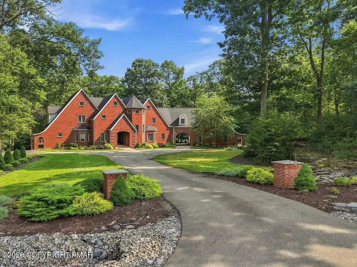 213 Escoll Drive, East Stroudsburg, PA 18301 - #1