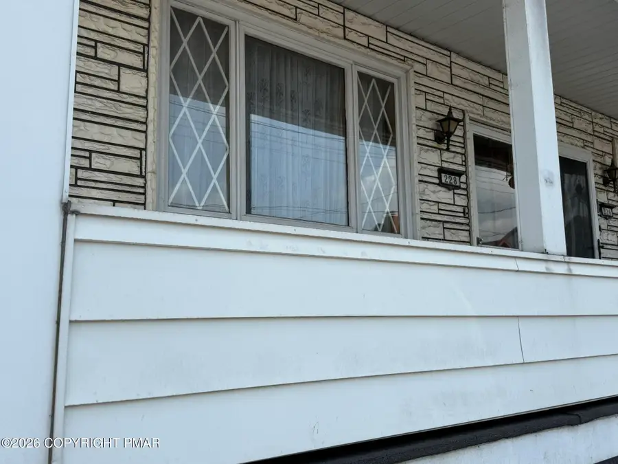 228 E Patterson Street, Lansford, PA 18232 - #3