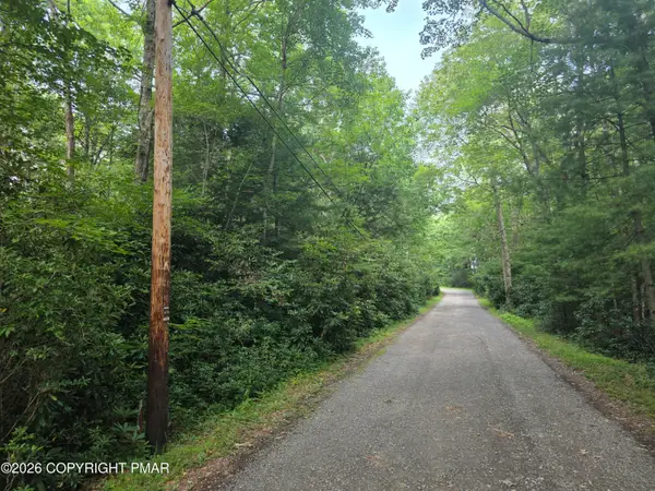 White Pine Road, Jim Thorpe, PA 18229