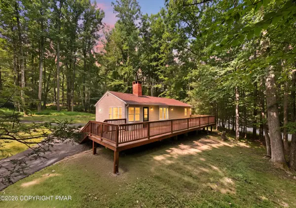 132 Ski Haven Drive, Cresco, PA 18326