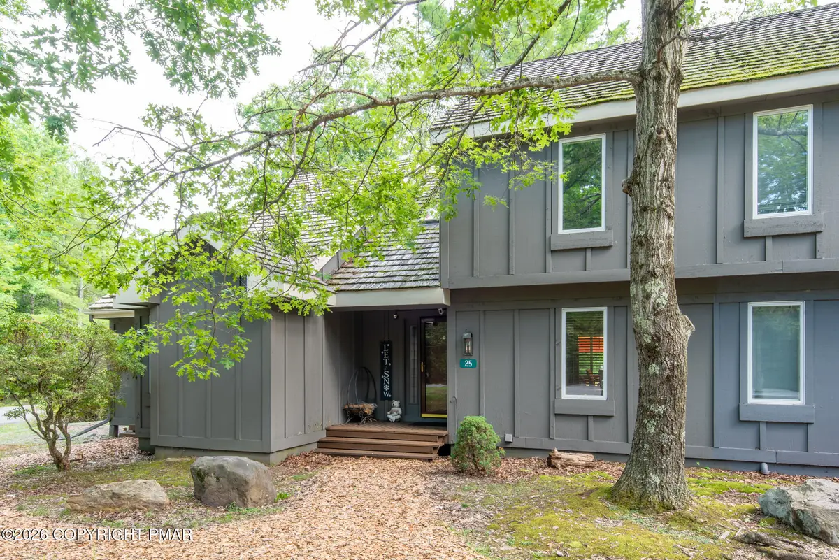 25 Snow Shoe, Lake Harmony, PA 18624 - #1
