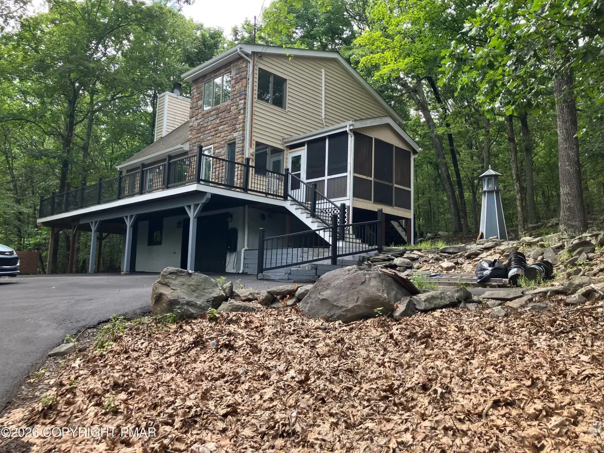 2100 Scarborough Way, Bushkill, PA 18324 - #1