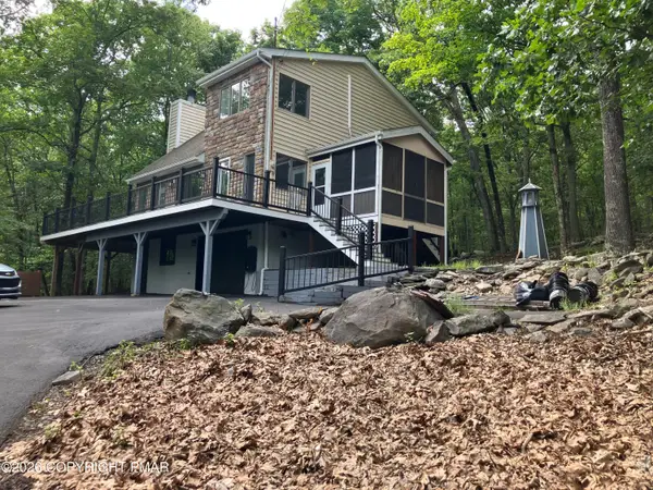 2100 Scarborough Way, Bushkill, PA 18324