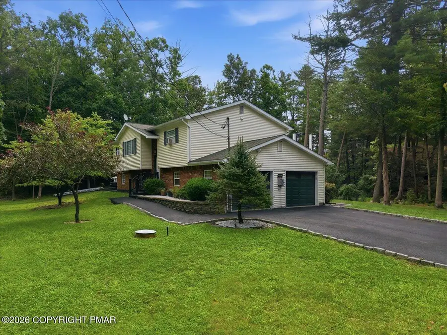 2434 Woodcrest Drive, East Stroudsburg, PA 18302 - #2