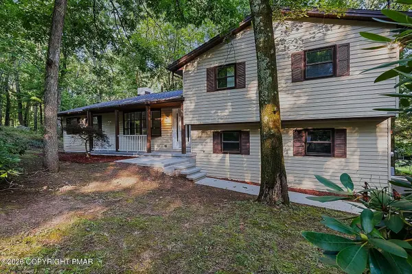 516 Black Oak Drive, Tannersville, PA 18372