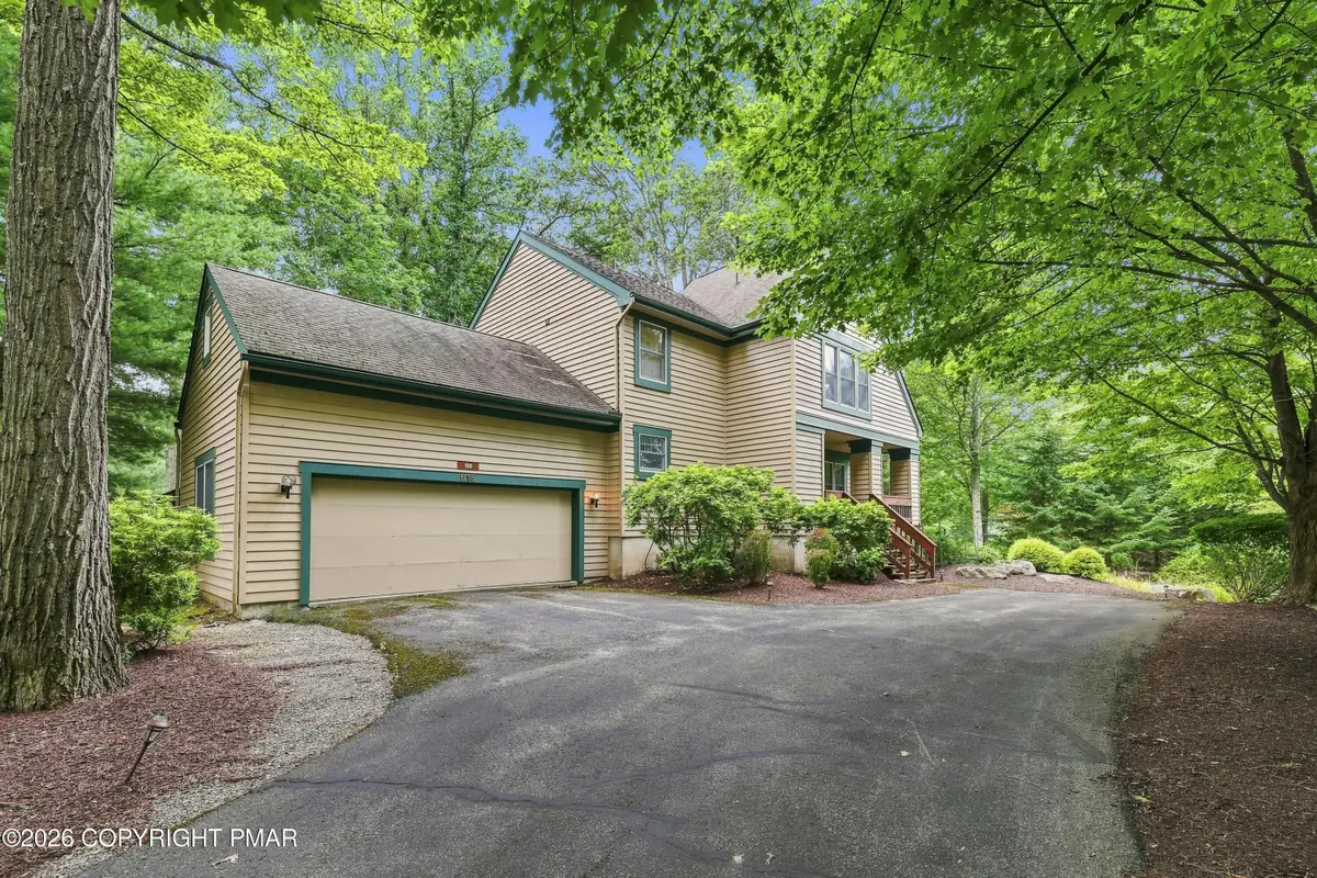 109 Creekside Road, Buck Hill Falls, PA 18323 - #1