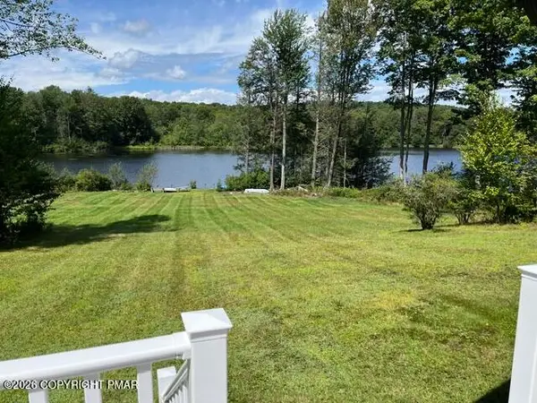 5 E Lake Road, Madison Township, PA 18444