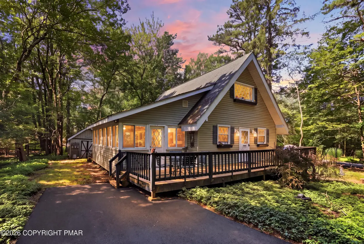 3307 Red Run Road, Pocono Summit, PA 18346 - #1