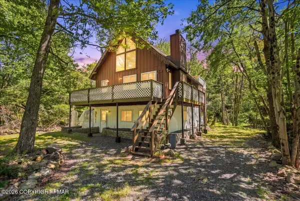 6520 Runnymeade Lane, Tobyhanna, PA 18466