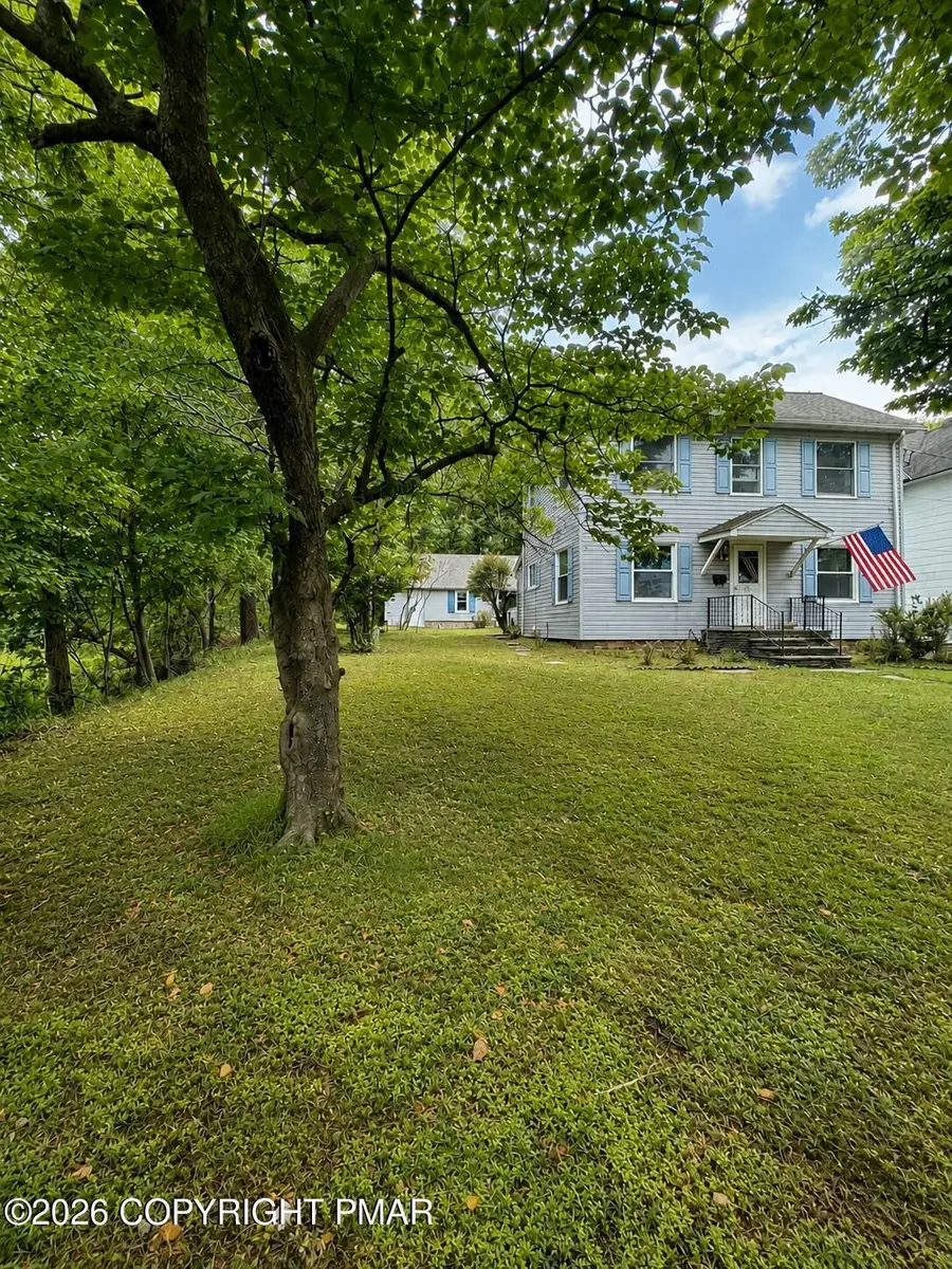 52 Smith Street, East Stroudsburg, PA 18301 - #3