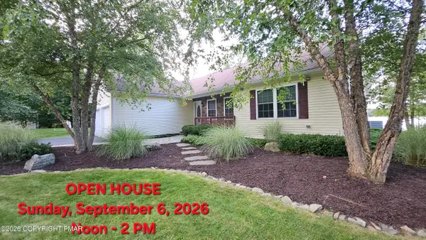 1255 Hawthorn Terrace, Pocono Summit, PA 18346