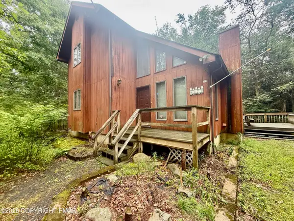 108 Tulip Trail, Tobyhanna, PA 18466