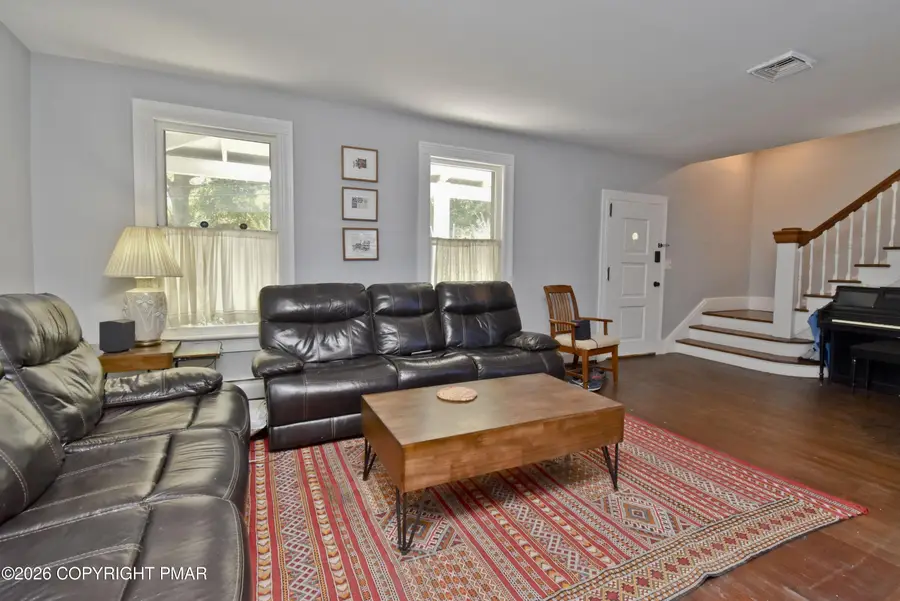 184 Main Street, Delaware Water Gap, PA 18327 - #2