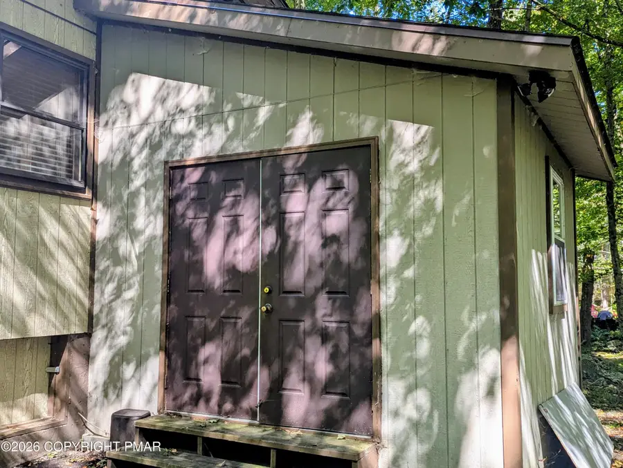 41 Livingston Lane, Clifton, PA 18424 - #3