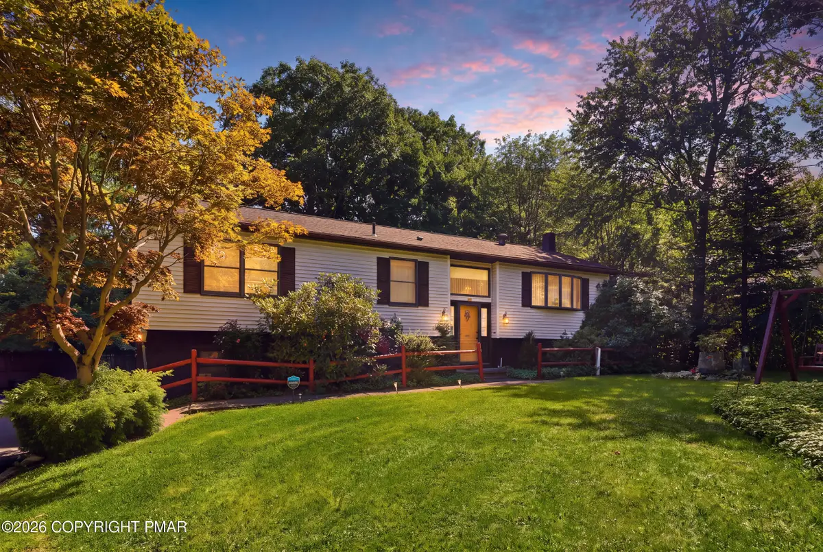 3 Devonshire Lane, Mount Pocono, PA 18344 - #1