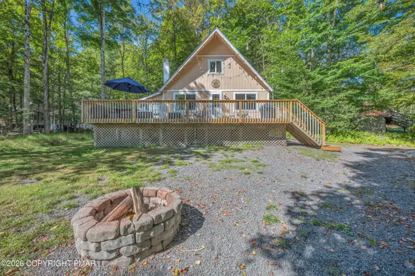 128 Moshannon Court, Pocono Lake, PA 18347