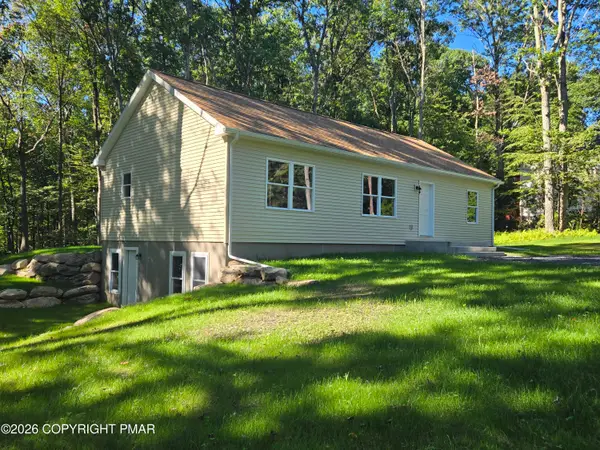 207 Cathleen Drive, East Stroudsburg, PA 18302